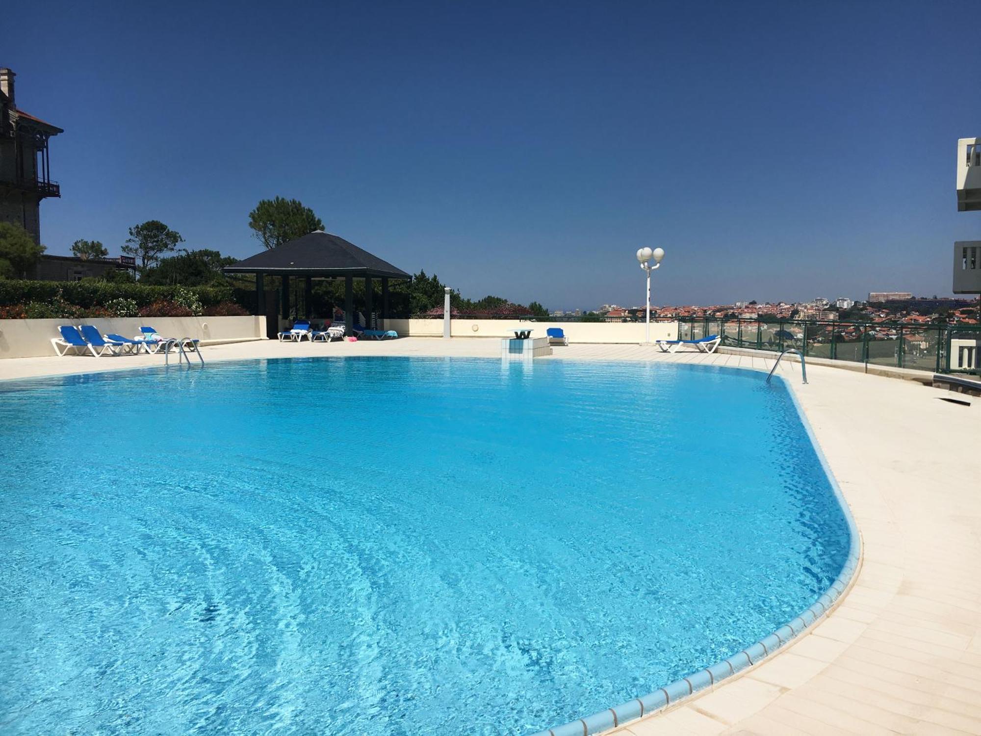 Appartement Piscine Terrasse 1 Min Plage Et Golf Bidart Kültér fotó